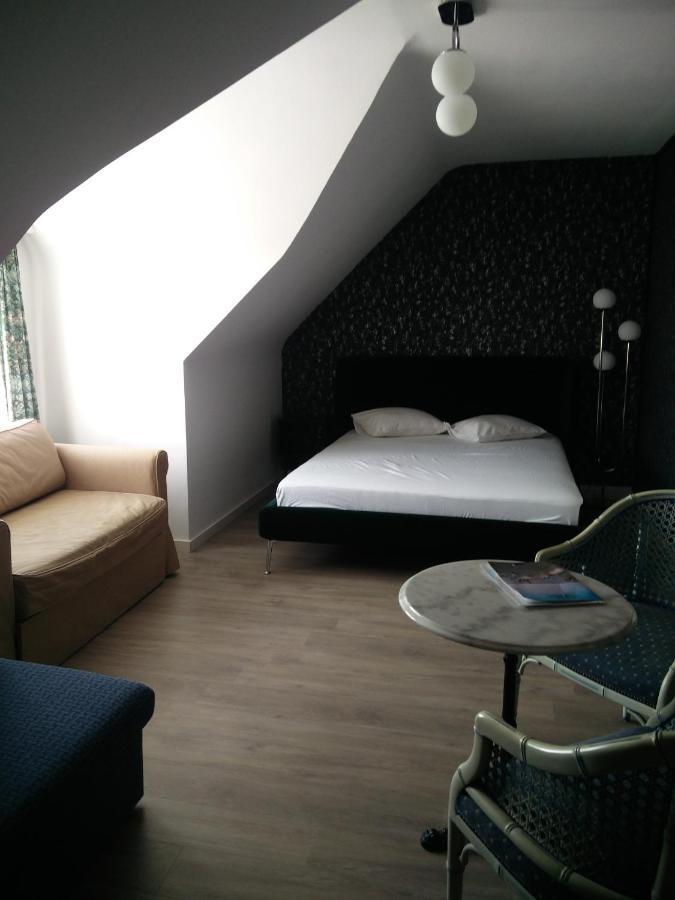 B&B Villa Monique Koksijde Exteriör bild